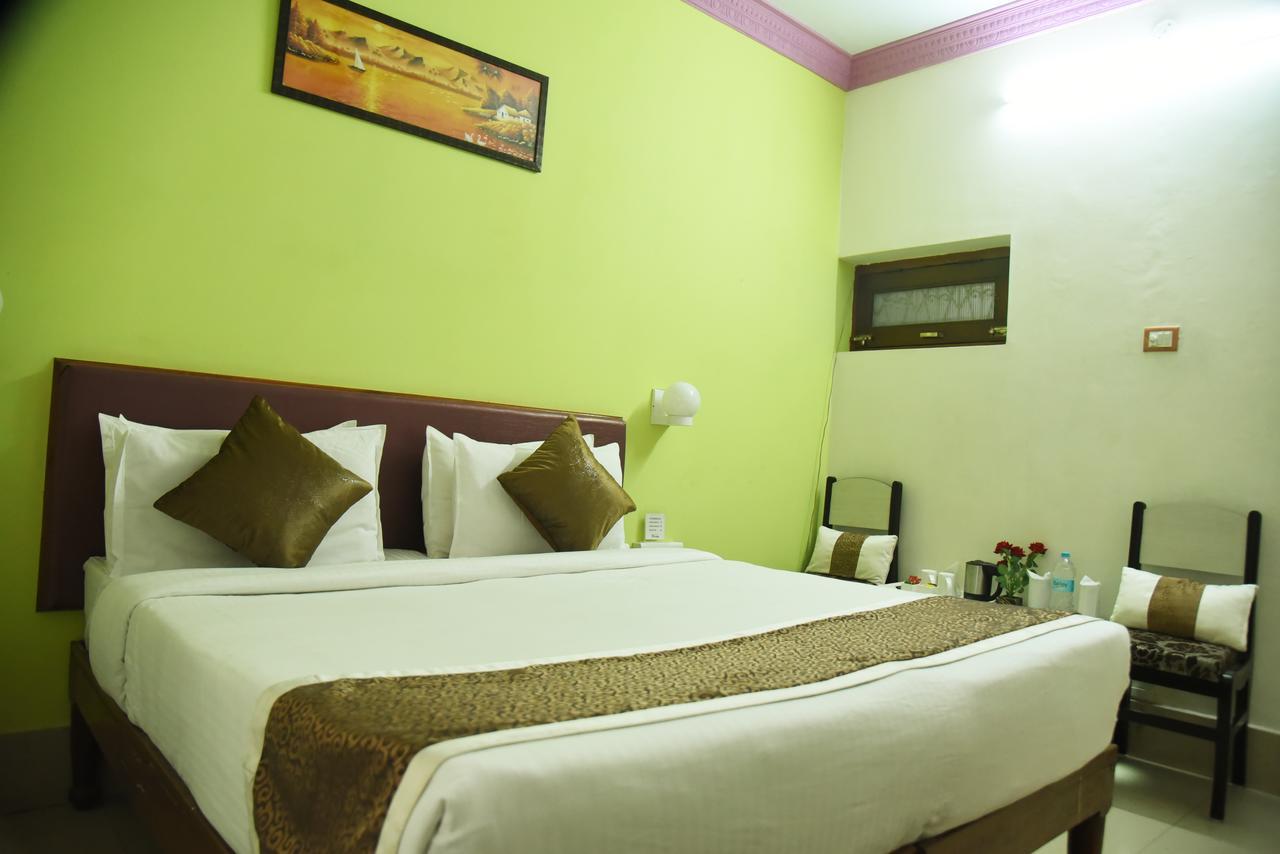 Hôtel Rnb Select Vijay Delux à Sultānpur Extérieur photo