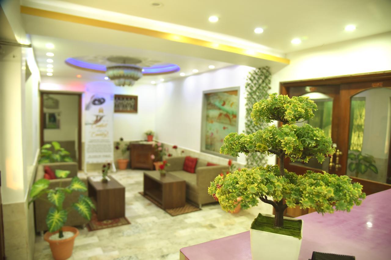 Hôtel Rnb Select Vijay Delux à Sultānpur Extérieur photo